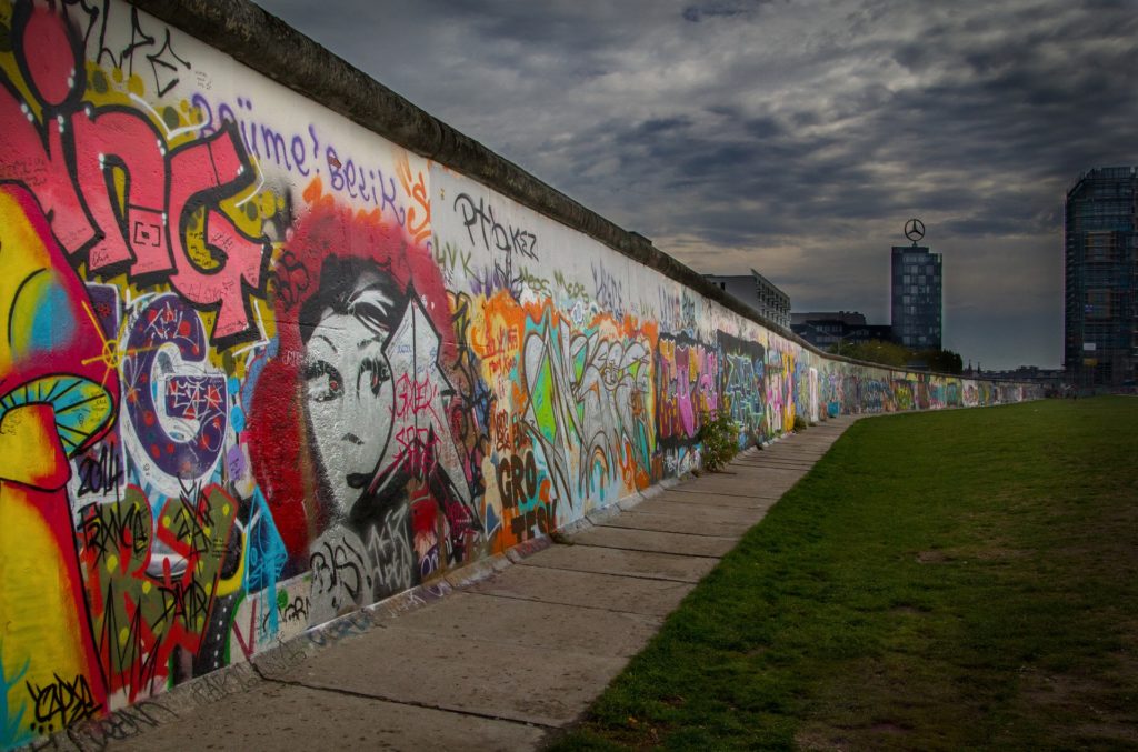 berlinmuren den kalde krigen