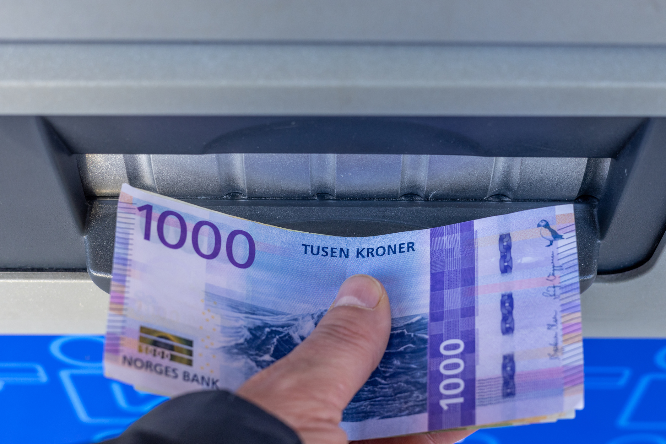 Norske penger, sedler, utbytte, skatt, penger, minibank, uttak, kroner, formuesskatt, utbytteskatt
