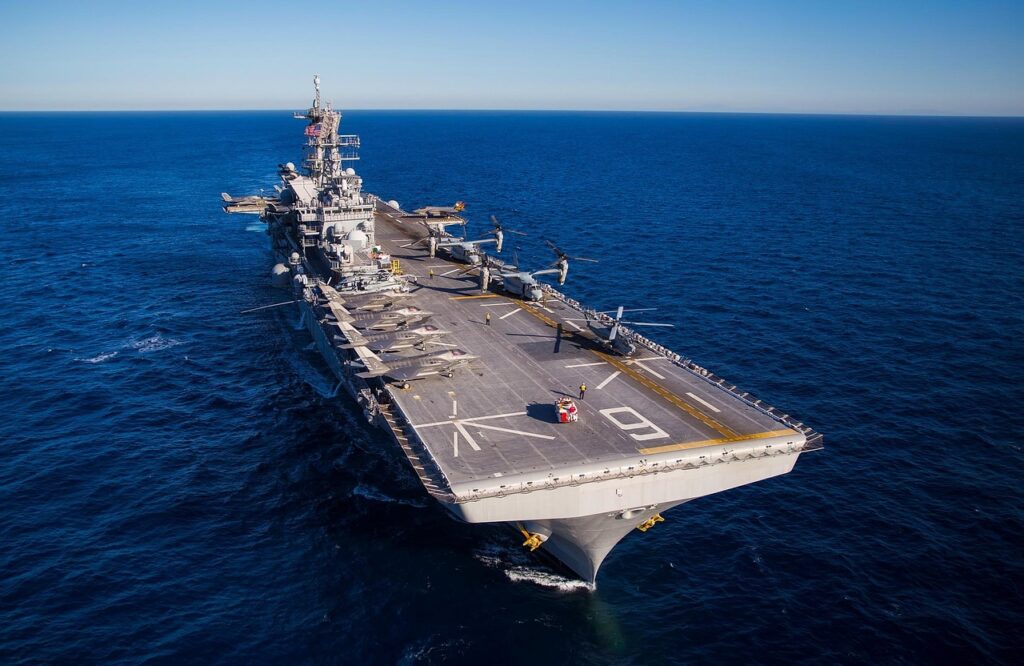 Militæret USA krigsskip hangarskip