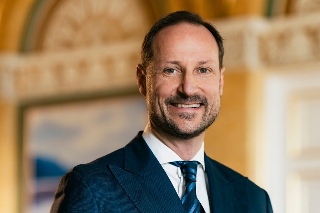 Kronprins Haakon, Det kongelige hoff